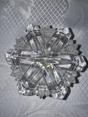 Vintage Mikasa Germany crystal snowflake trinket box with matching lid
